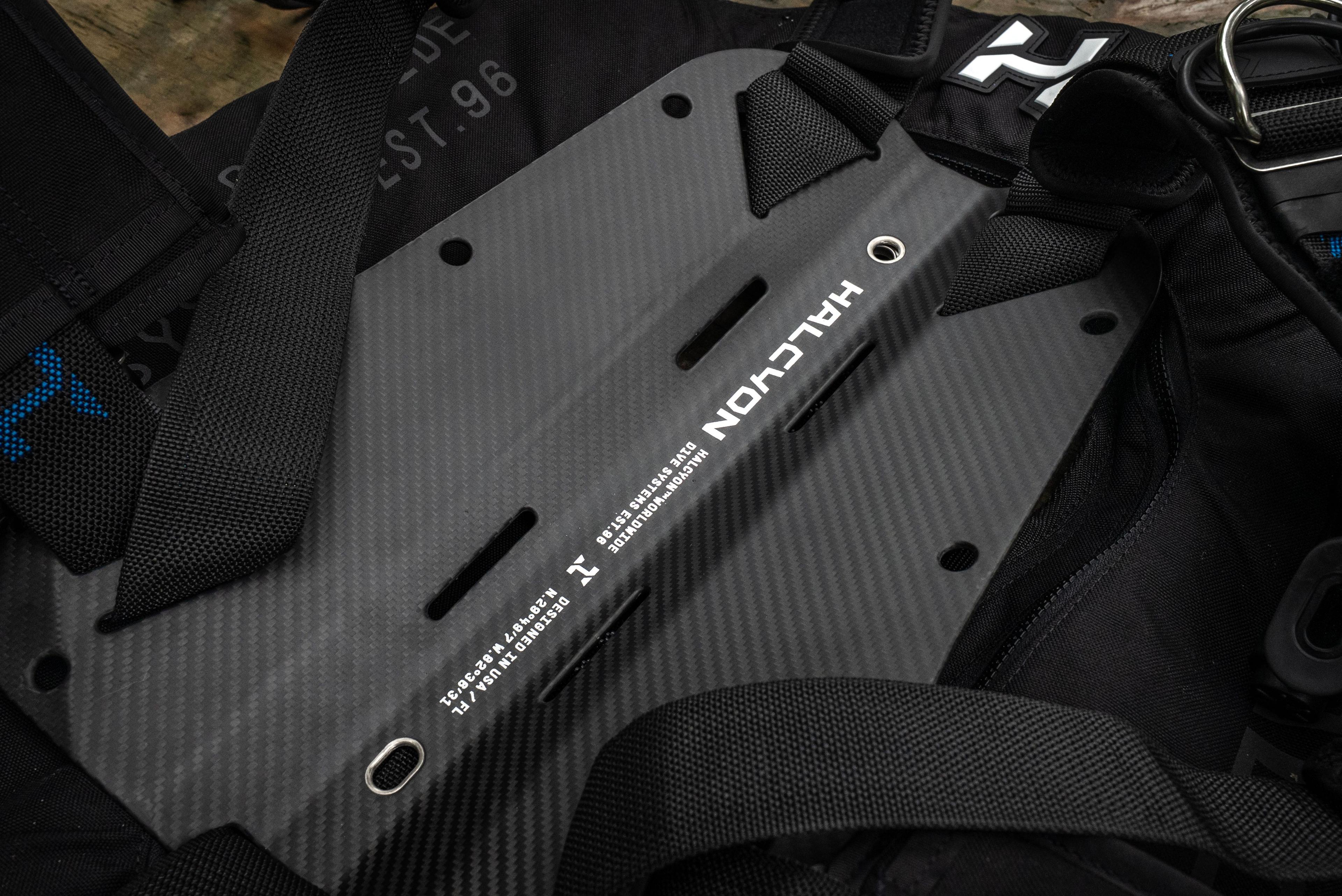 Halcyon carbon fiber backplate